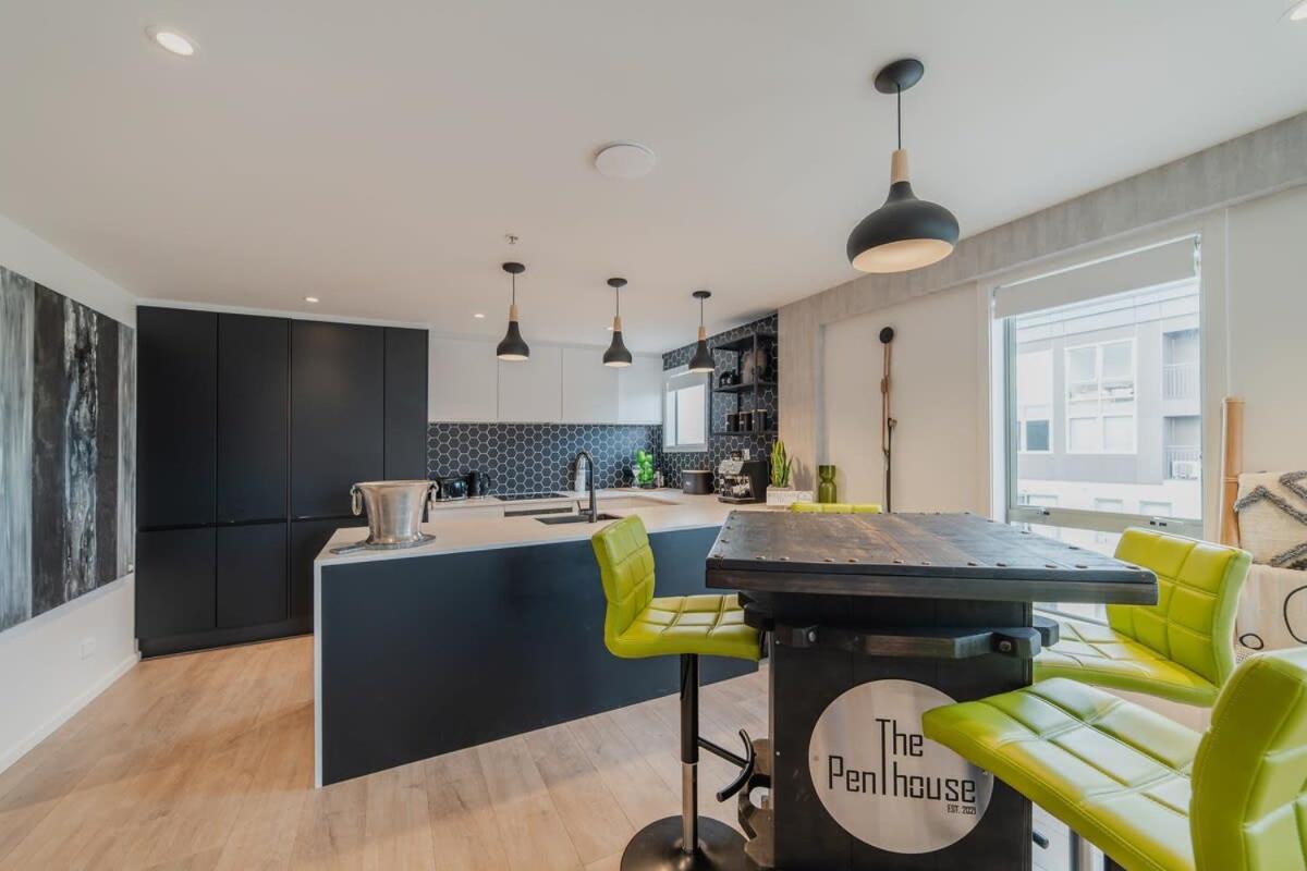 Penthouse Perfection - 2Br Elegance On Worcester St Christchurch Exterior foto